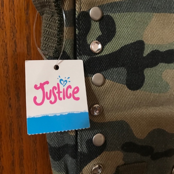 Camo Purse with Rhinestone accents - Picture 3 of 3